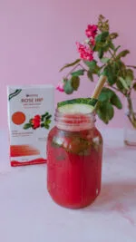 HAGEBUTTE mit Nelke – Bild 4